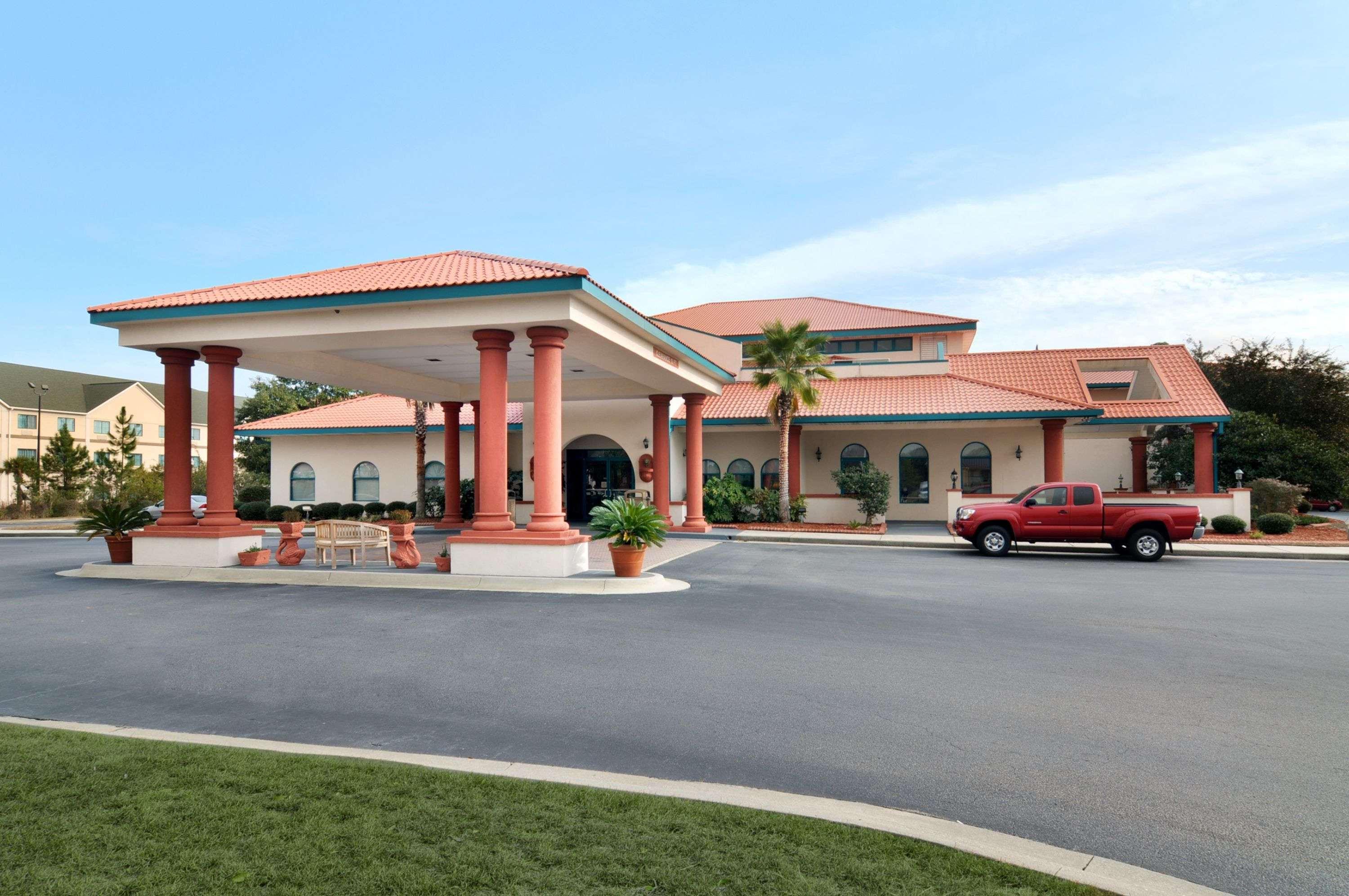 Motel 6 Savannah Ga Gateway & I95 מראה חיצוני תמונה