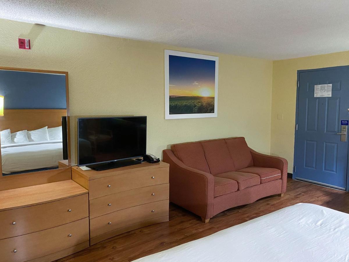 Motel 6 Savannah Ga Gateway & I95 מראה חיצוני תמונה