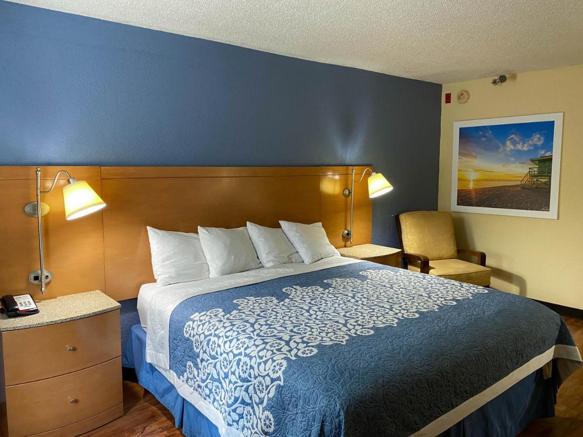 Motel 6 Savannah Ga Gateway & I95 מראה חיצוני תמונה